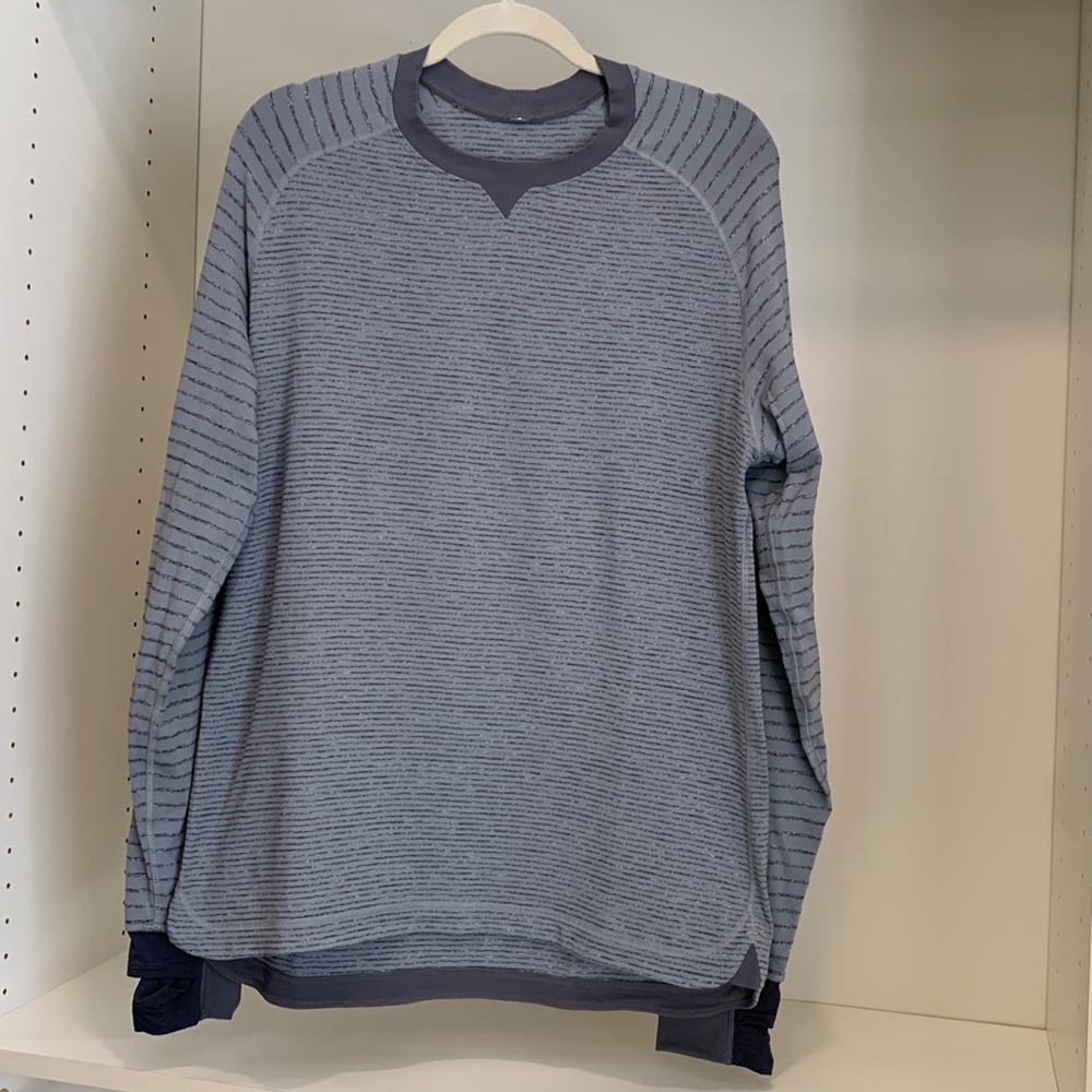 Lululemon grey striped long sleeve top. Comfortable! Great condition! Sz large